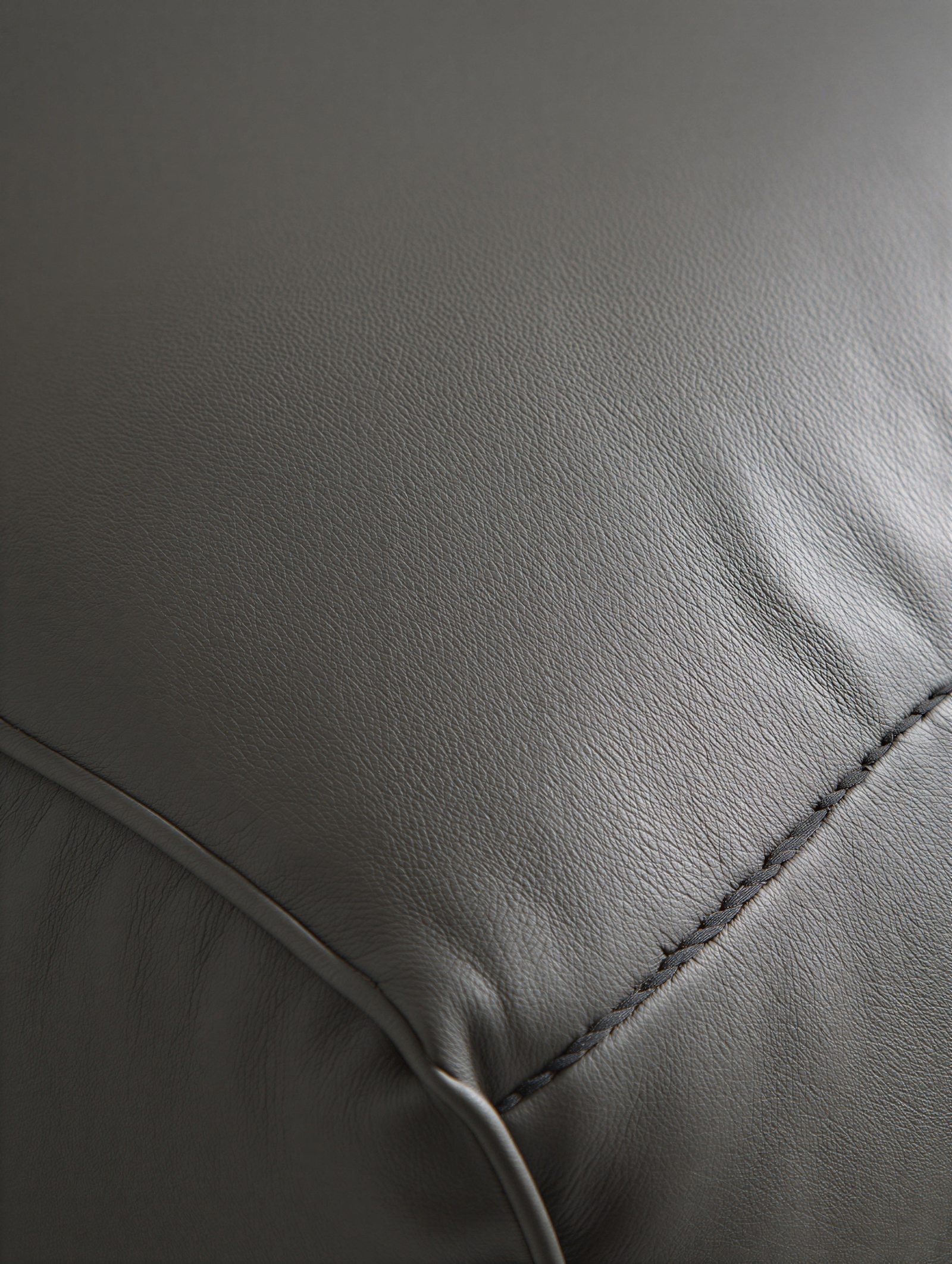 Leather Texture Upscaled Fauteuil de direction – Le Magellan – Image 6